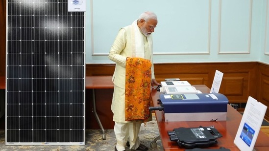 Prime Minister Modi Unveils "Pradhanmantri Suryodaya Yojana" for Solar Power Generation