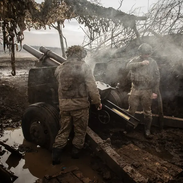 Russian Attacks Escalate Near Ukrainian Village of Robotyne